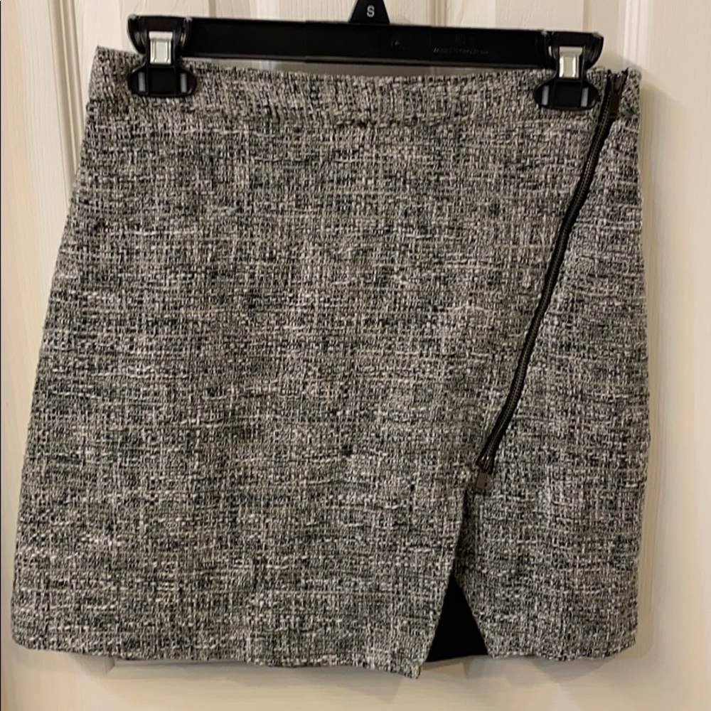 Grey tweed mini skirt